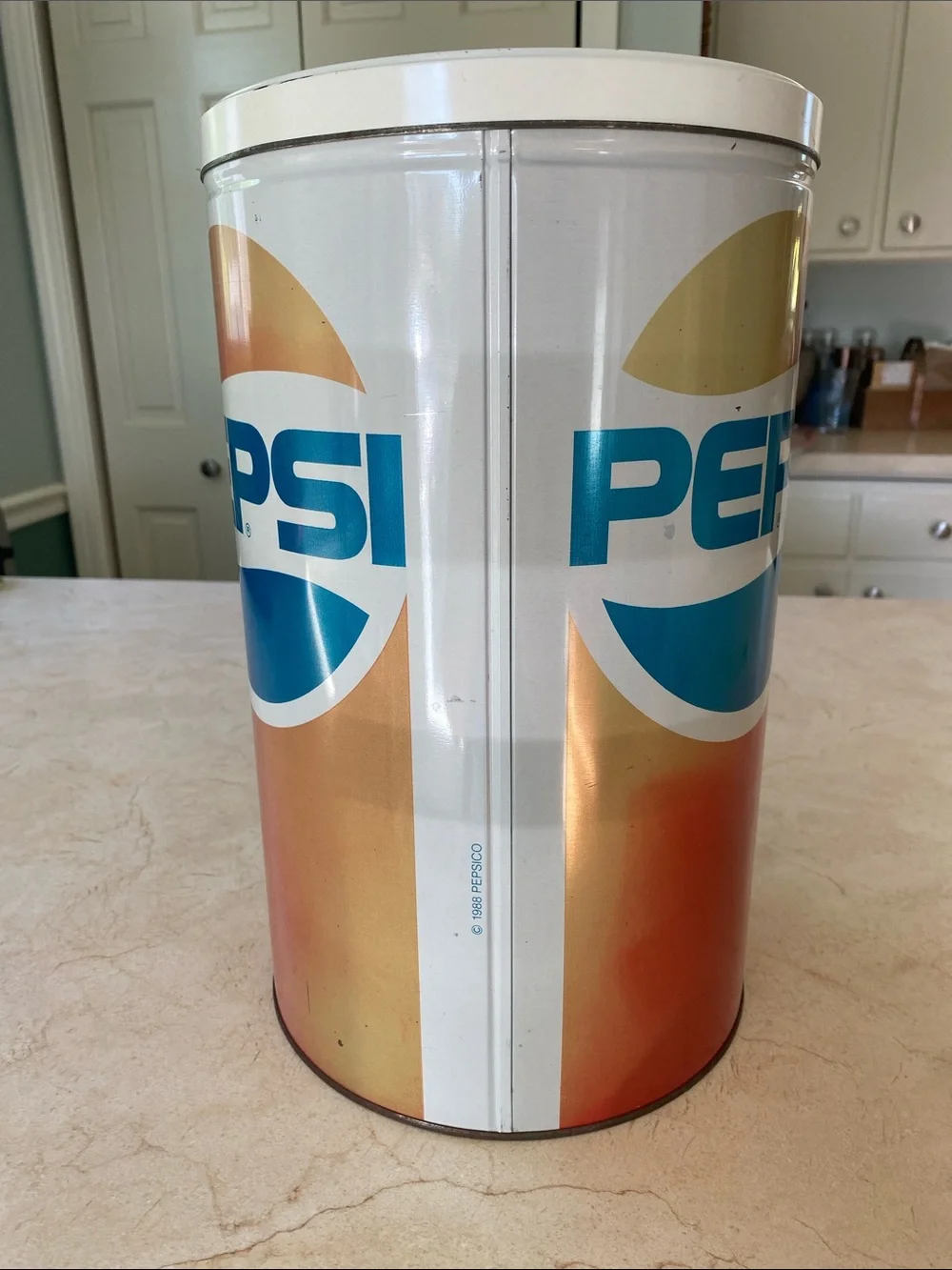 VINTAGE 1988 Pepsi Metal Tin
